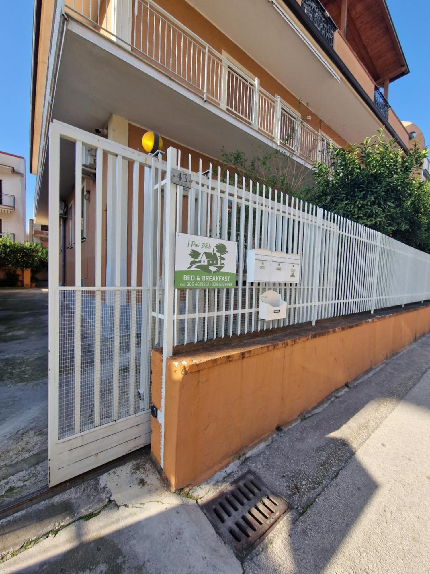 I Pini B&B Recale Exterior photo